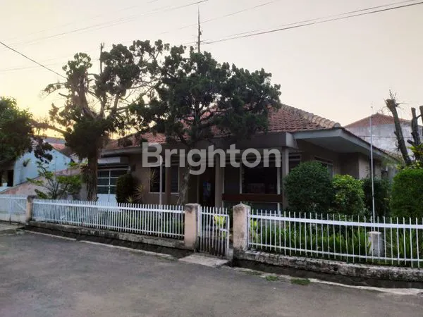 image RUMAH HOOK SAYAP BUAH BATU BANDUNG (1)