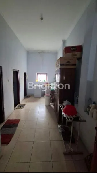 image RUMAH VINTAGE DENGAN LAHAN YANG LUAS DI JALAN POROS PANDAAN (4)