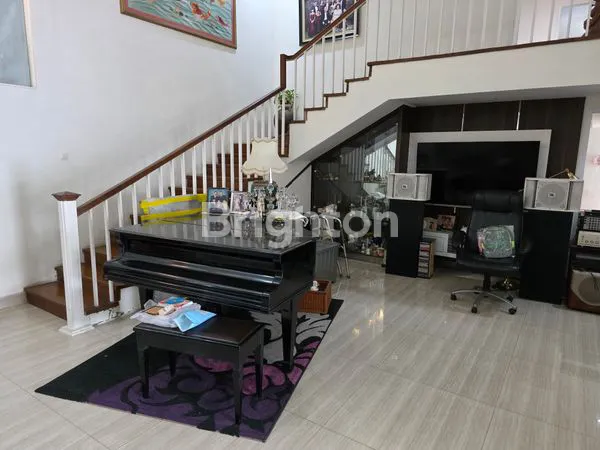 image RUMAH CANTIK DI BUKIT SARI SEMARANG (4)