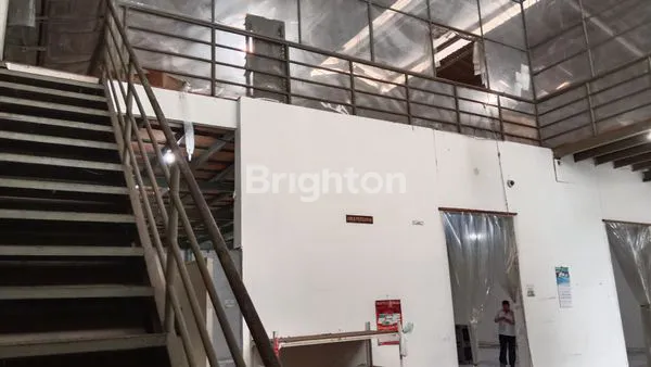 image SEWA GUDANG STRATEGIS, LT 393M² LB 700M², BISA PARKIR TRUK (7)