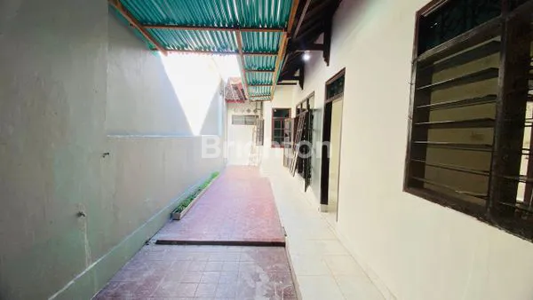 image RUMAH 1 LANTAI DEKAT RENON HADAP SELATAN (7)