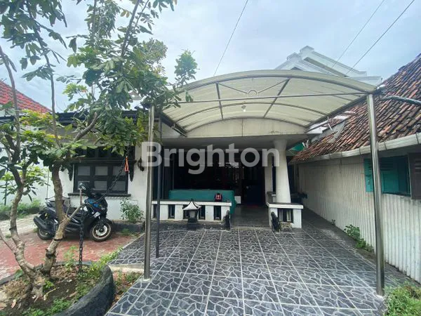 image RUMAH MEWAH 5 KT DI MADIUN, DEKAT RS & HOTEL (2)