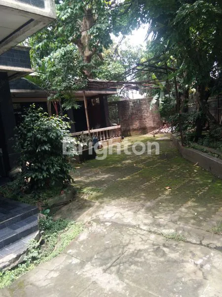image JUAL TANAH UKURAN 1.906 METER ADA BANGUNAN 500 METER GRATIS HARGA SANGAT MURAH DI JALAN PEKAPURAN CIMANGGIS DEPOK DEKAT KE TOLL CIMANGGIS  (2)