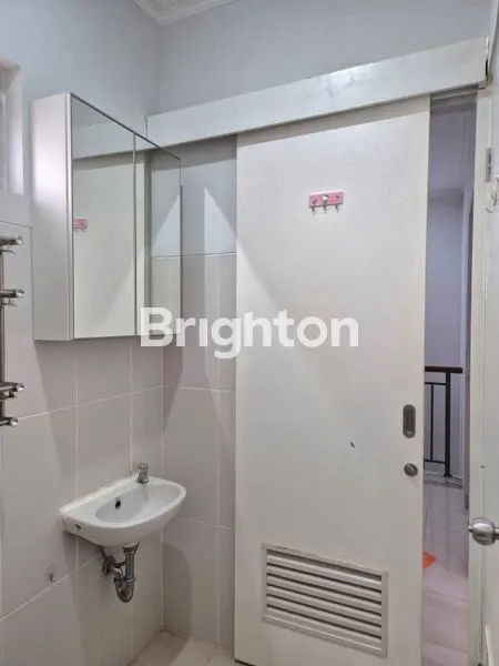 image BOSTON VILLAGE GADING SERPONG (7)