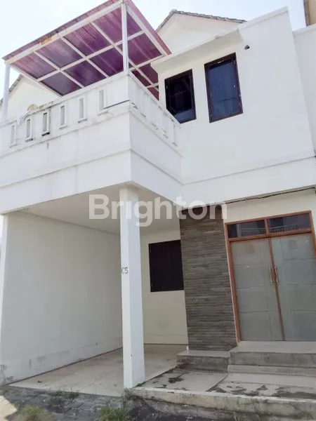 image RUMAH 2 LANTAI SIAP HUNI – TAMAN GRIYA JIMBARAN (8)