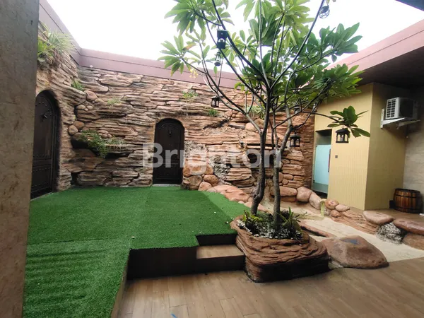 image RUMAH SEMI FURNISHED LUAS DI JALAN CAKRAWALA SEMARANG BARAT (5)