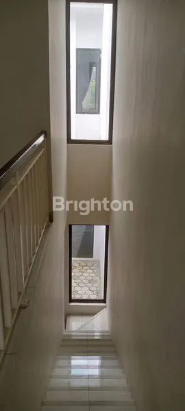 image RUMAH BAGUS SIAP HUNI  DI BINTARO JAYA SEKTOR IX (7)