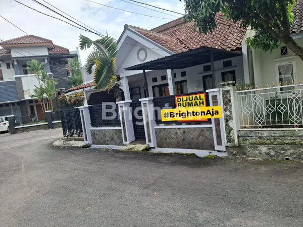 RUMAH 1,5 LT TERAWAT, STRATEGIS, KOMPLEK INTAN REGENCY, GARUT