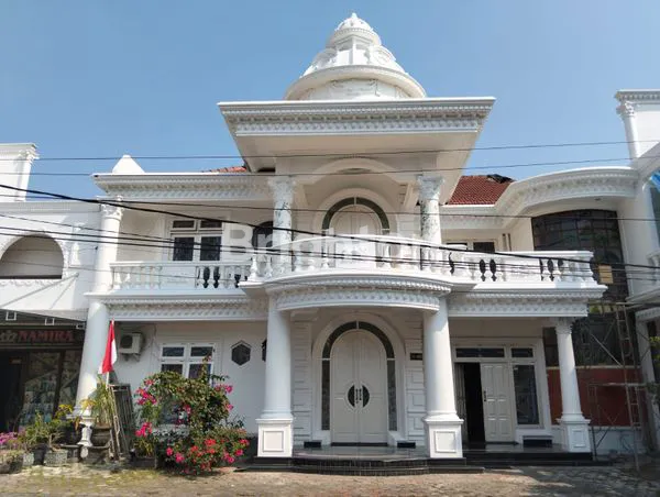 image RUMAH MEWAH 8 KT DI ARAYA, LT 540M² KOLAM RENANG (1)
