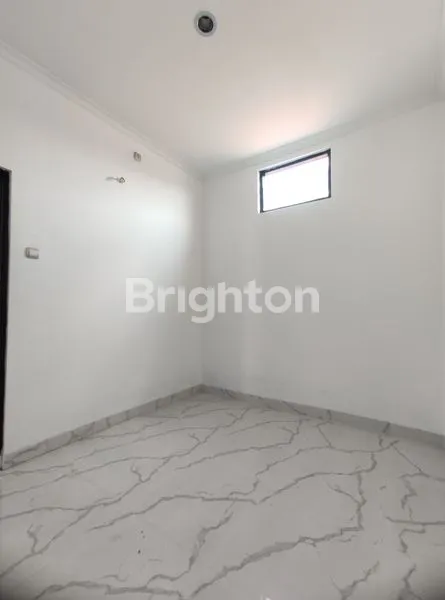 image RUMAH BANGUNAN BARU 3 LANTAI + ROOFTOP DI CLUSTER GREEN ASRI – CIRENDEU, PISANGAN CIPUTAT (5)