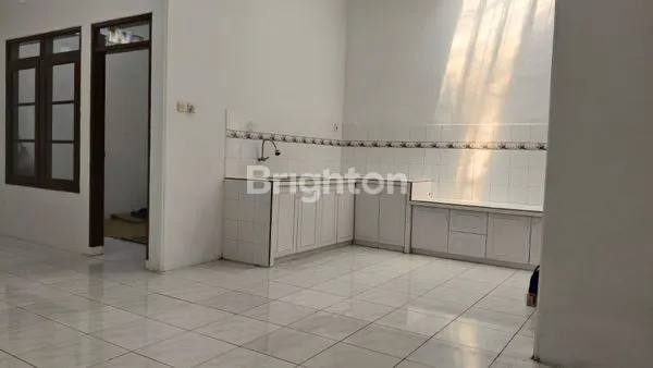 image DIJUAL RUMAH NYAMAN & LUAS DI TKI 3 (3)