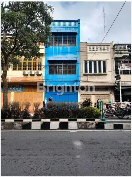 image DIJUAL RUKO SIAP UNTUK USAHA SEKALIGUS HUNIAN 3,5 TINGKAT DI PUSAT KOTA BINJAI (1)