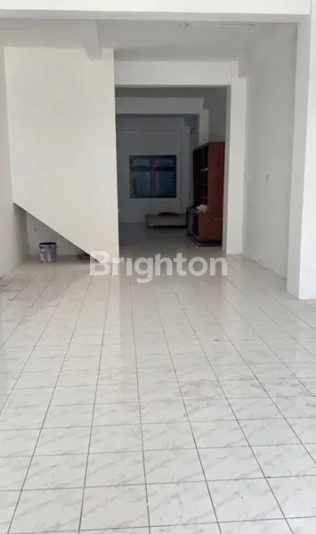 image RUKO 3 LANTAI DI GATOT SUBROTO  (3)