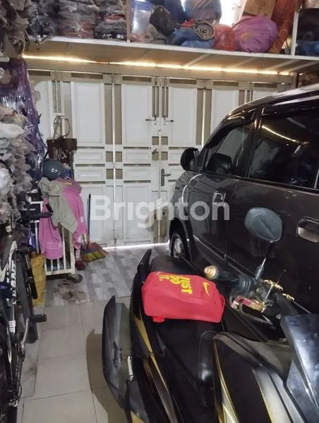 image RUMAH 2½ LANTAI SIAP HUNI DI JL. SWADAYA PERTIWI MEDAN DENAI (8)