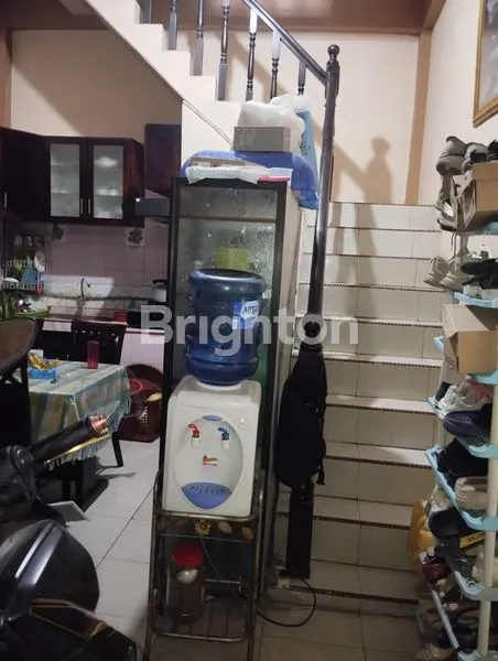 image RUMAH 2½ LANTAI SIAP HUNI DI JL. SWADAYA PERTIWI MEDAN DENAI (7)