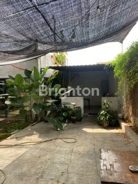 image HUNIAN STRATEGIS DENGAN CAFE SIAP USAHA (4)