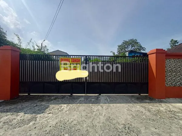 image HUNIAN STRATEGIS DENGAN CAFE SIAP USAHA (1)