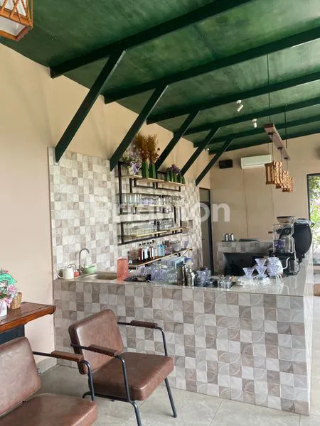 image HUNIAN STRATEGIS DENGAN CAFE SIAP USAHA (3)