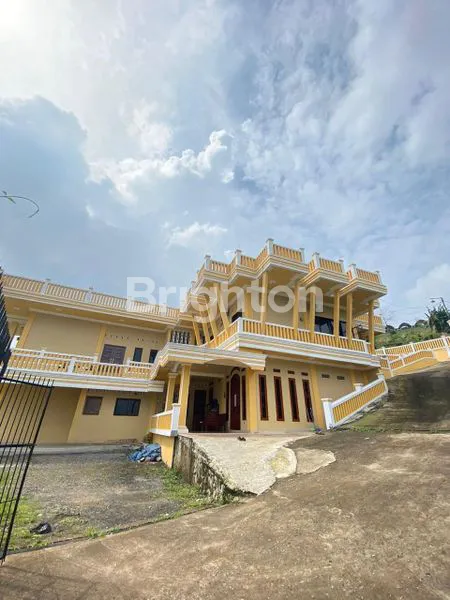 image VILLA TAMAN FATHAN HAMBALANG (3)