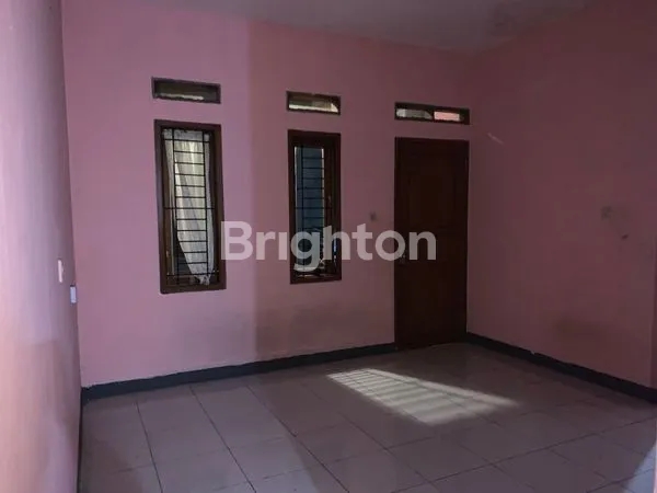 image RUMAH  JL. MEKARBARU BLOK KEMUNING CIBALIGO PERMAI KEC.PARONGPONG KABUPATEN BANDUNG BARAT LUAS TANAH: 62MTINGKAT : 3 SERTIFIKAT SHM (2)
