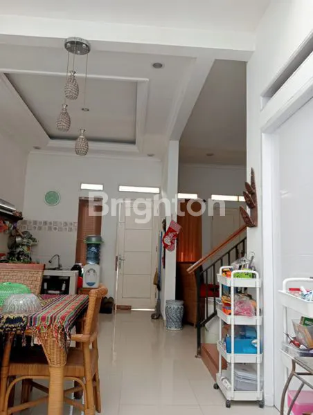 image DIJUAL RUMAH DALAM TOWNHOUSE DI LIMO, SUDAH DIRENOVASI DAN DIRAWAT PEMILIK. (6)