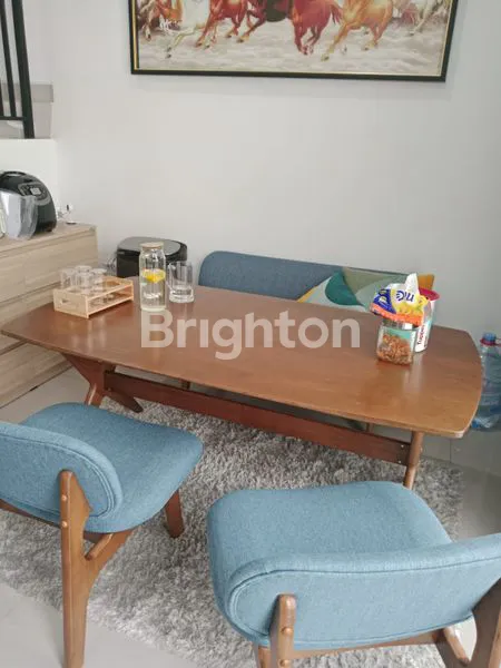 image RUMAH TINGGAL DUA LANTAI  LOKASINYA STRATEGIS AKSES MUDAH PANTAI INDAH KAPUK 2 TANGERANG BANTEN (4)