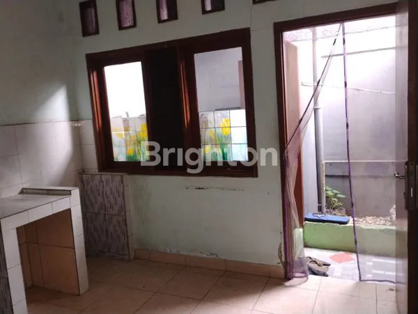 image RUMAH STRATEGIS SHM, SIAP KPR, HARGA 700 JUTA (4)