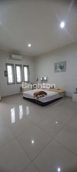 image DIJUAL RUMAH SIAP HUNI TERAWAT STRATEGIS FULL FURNISHED – TOMANG, JAKARTA BARAT (3)