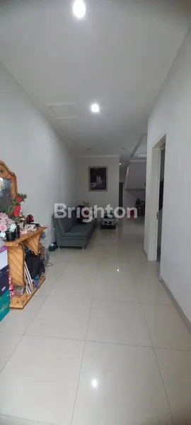 image DIJUAL RUMAH SIAP HUNI TERAWAT STRATEGIS FULL FURNISHED – TOMANG, JAKARTA BARAT (2)