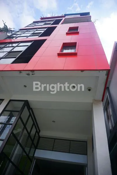 image INVESTASI MENGUNTUNGKAN: RUMAH 5 LANTAI 62 KAMAR, FASILITAS LENGKAP (2)