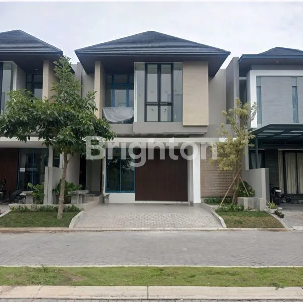 image RUMAH BARU MODERN DI CITRALAND, LT 135M², 4+1 KT (1)