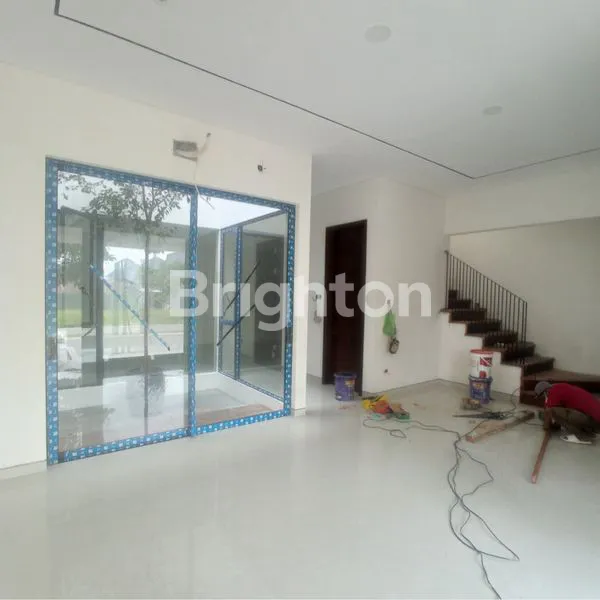 image RUMAH BARU MODERN DI CITRALAND, LT 135M², 4+1 KT (2)