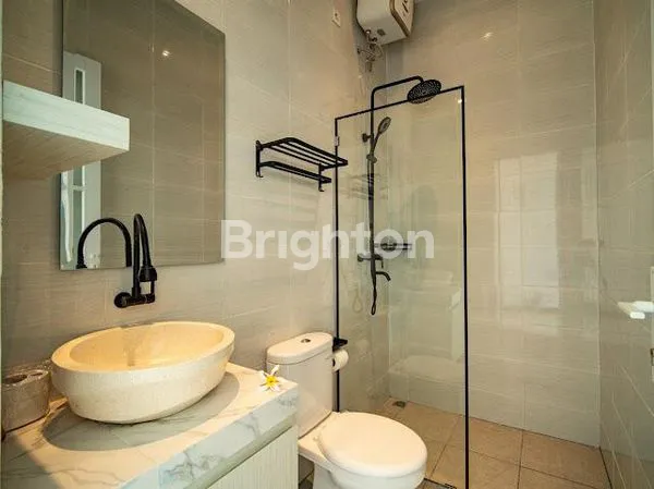 image VILLA MODERN TENANG, SEJUK DAN NYAMAN DILINGKUNGAN PEDESAAN PINGGIRAN KOTA UBUD. (7)
