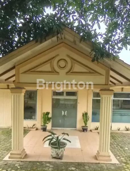 image RUMAH MEWAH SIAP HUNI DI SETIA BUDI, LT 1426M² (3)