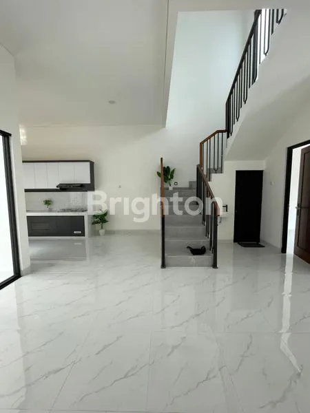 image RUMAH BARU MINIMALIST DAN CANTIK DI BSD KENCANA LOKA (5)
