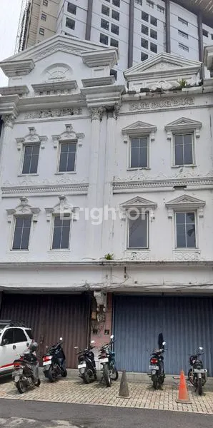 image DI SEWA ATAU DI JUAL RUKO 3 LT PDA GANDENG DI GADING SERPONG (1)