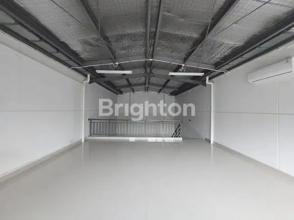 image *DIJUAL GUDANG DI TAMAN TEKNO X DGN LUAS TANAH 120M2, LB 108M2 DI TANGERANG.*\N(KODE RMEG 2911 )\N (6)