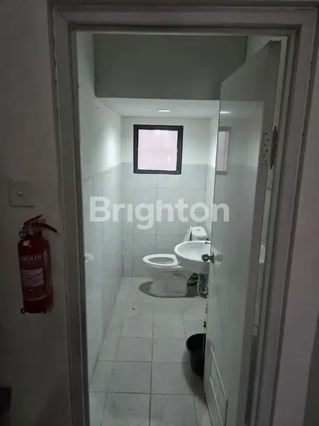 image *DIJUAL GUDANG DI TAMAN TEKNO X DGN LUAS TANAH 120M2, LB 108M2 DI TANGERANG.*\N(KODE RMEG 2911 )\N (8)