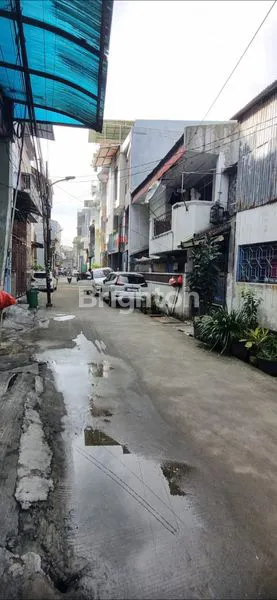 image RUMAH DISEWA DI TELUK GONG (2)