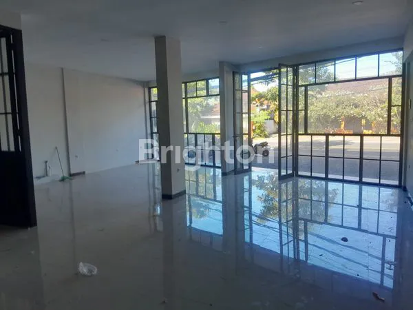 image RUKO PINGGIR JALAN PUSAT PERBELANJAAN AREA JIMBARAN BISA UNTUK KANTOR (2)