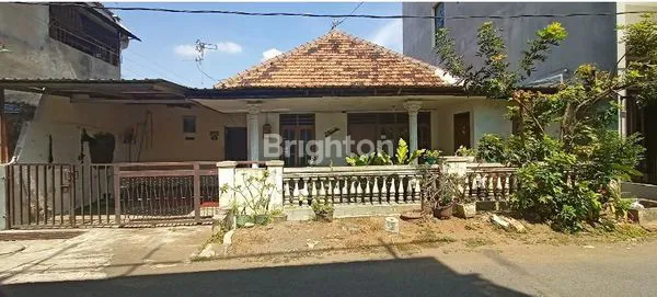image RUMAH CLASSIC 1 LANTAI PUSPONJOLO BOJONGSALAMAN SEMARANG BARAT DEKAT TUGU MUDA (1)