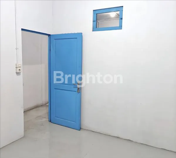 image RUKO SIAP HUNI - BEBAS BANJIR & LOKASI STRATEGIS - DAERAH JL MANDALA - JL INDUSTRI COCOK UNTUK BUKA USAHA - POSISI DI PINGGIR JALAN DAN ROW JALAN LEBAR (5)