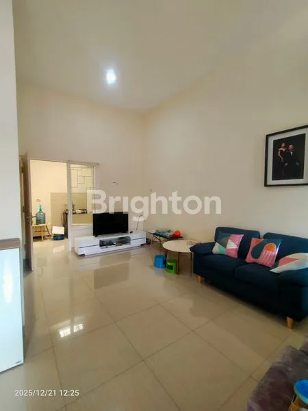 image DIJUAL CEPAT! RUMAH PERMATA ROYAL GARDEN MALANG – 600 JUTA NEGO, SEMI FURNISHED (3)