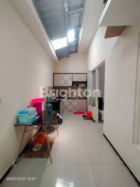 image DIJUAL CEPAT! RUMAH PERMATA ROYAL GARDEN MALANG – 600 JUTA NEGO, SEMI FURNISHED (7)