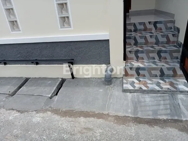 image RUMAH SIAP HUNI, BARU SELESAI RENOVASI – 5 MENIT KE STASIUN LRT CIKUNIR 2 (6)