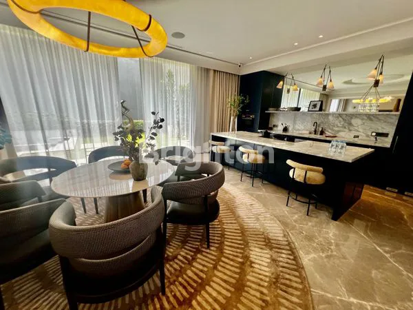 image RUMAH MEWAH ALAM SUTERA KLASIK DAN BERKELAS (2)