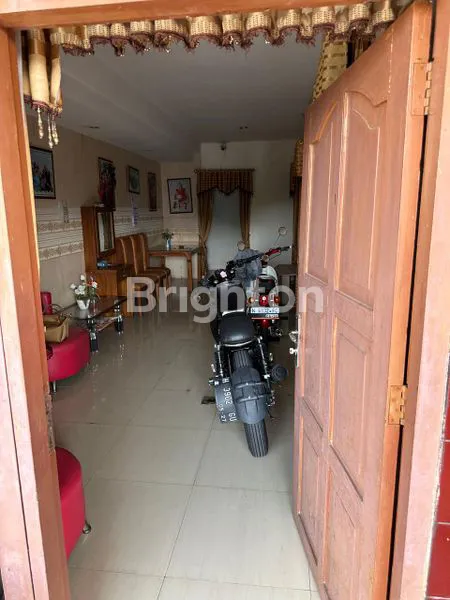 image MILIKI SEGERA  RUMAH  DIJUAL CEPAT - BU  HARGA DI BAWAH  NJOP 460 JT  SHM    LT 178 LB 128 KMR 5 KM 3 TENGAH KOTA DEKAT JAVA MALL SEMARANG (2)