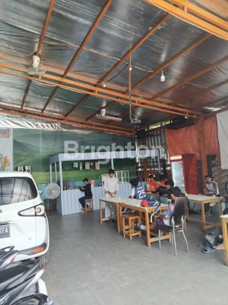 image PROPERTI LENGKAP: RUMAH 2 LANTAI & LAPANGAN FUTSAL (3)