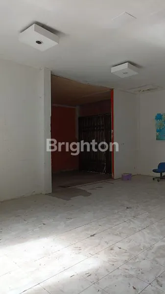 image SEWA LAHAN 500M² + BANGUNAN 200M² DI MAHENDRADATTA (3)