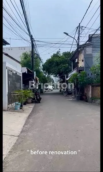 image HOT DEAL! RUMAH SEKTOR 1C GADING SERPONG – SIAP HUNI ATAU FULL RENOVASI (8)